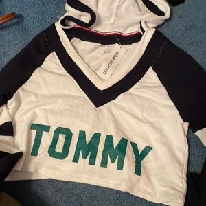 Tommy Hilfiger cropped hoodie
